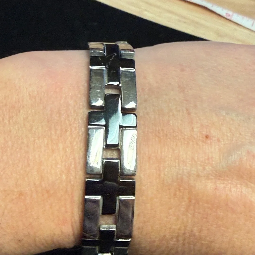 Mens Stainless Steel Interlocking Cross Link Bracelet Silver Black 8.5 Inch‎